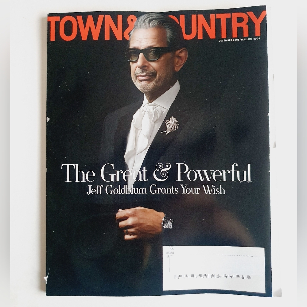 Town & Country Magazine December, 2025 - The Great And Powerful Jeff Goldblum